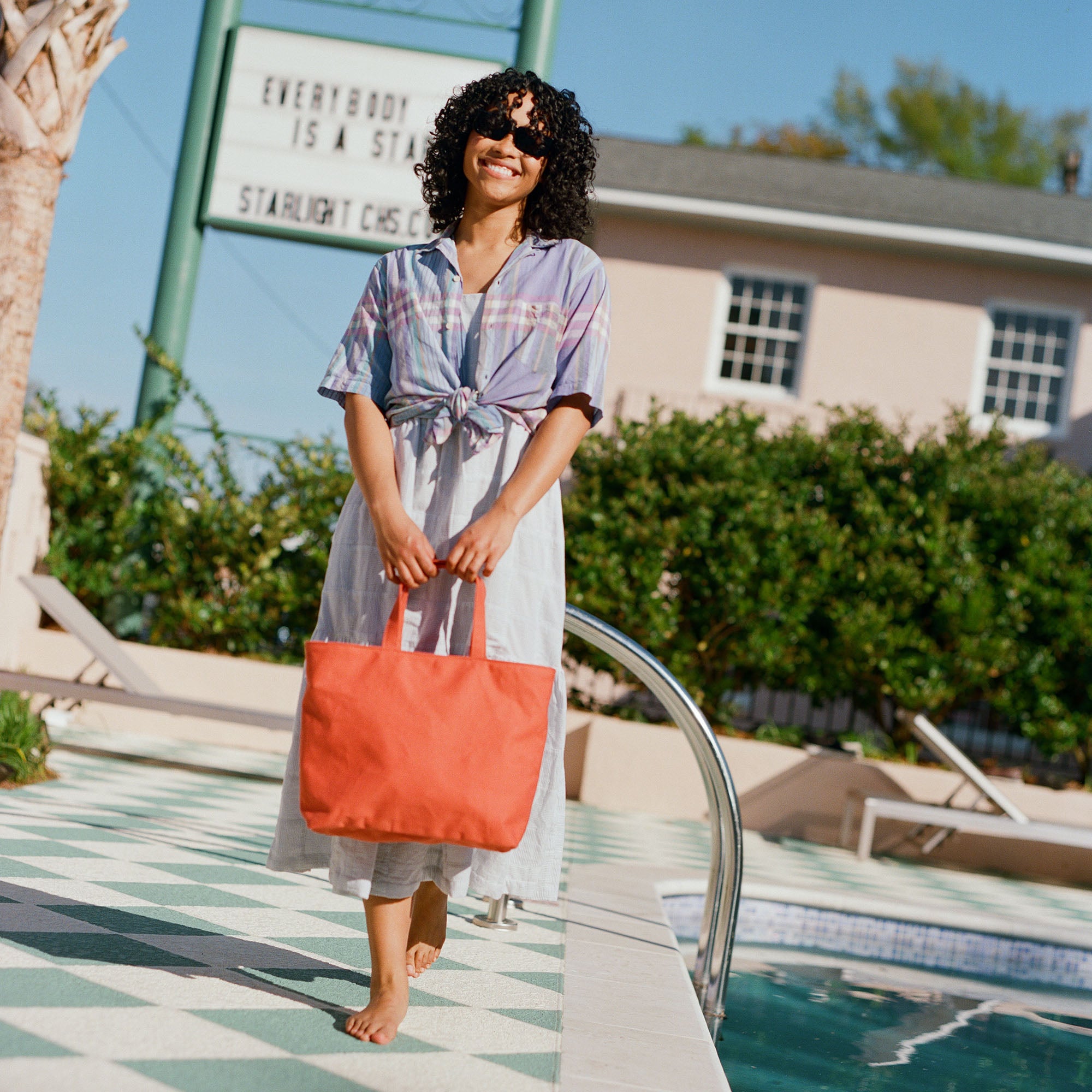 Woodbine Zip Tote Bag