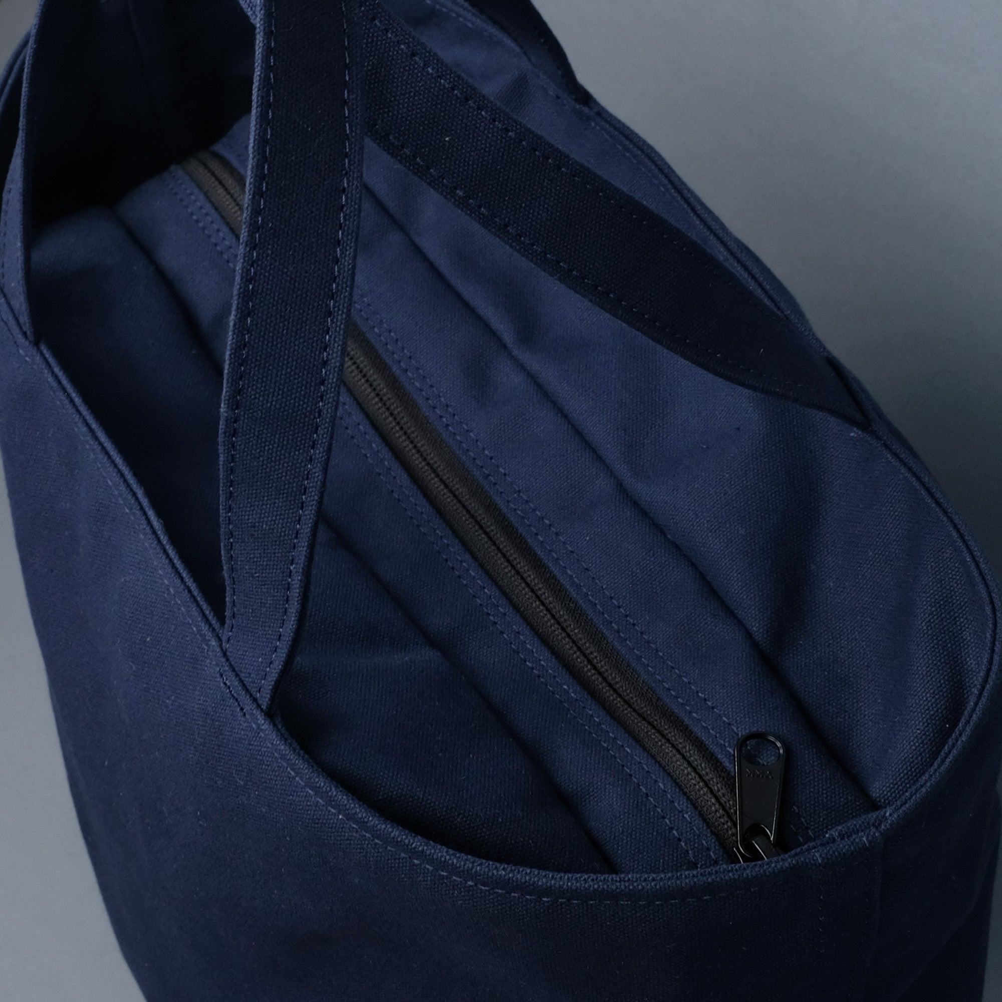 Woodbine Zip Tote Bag