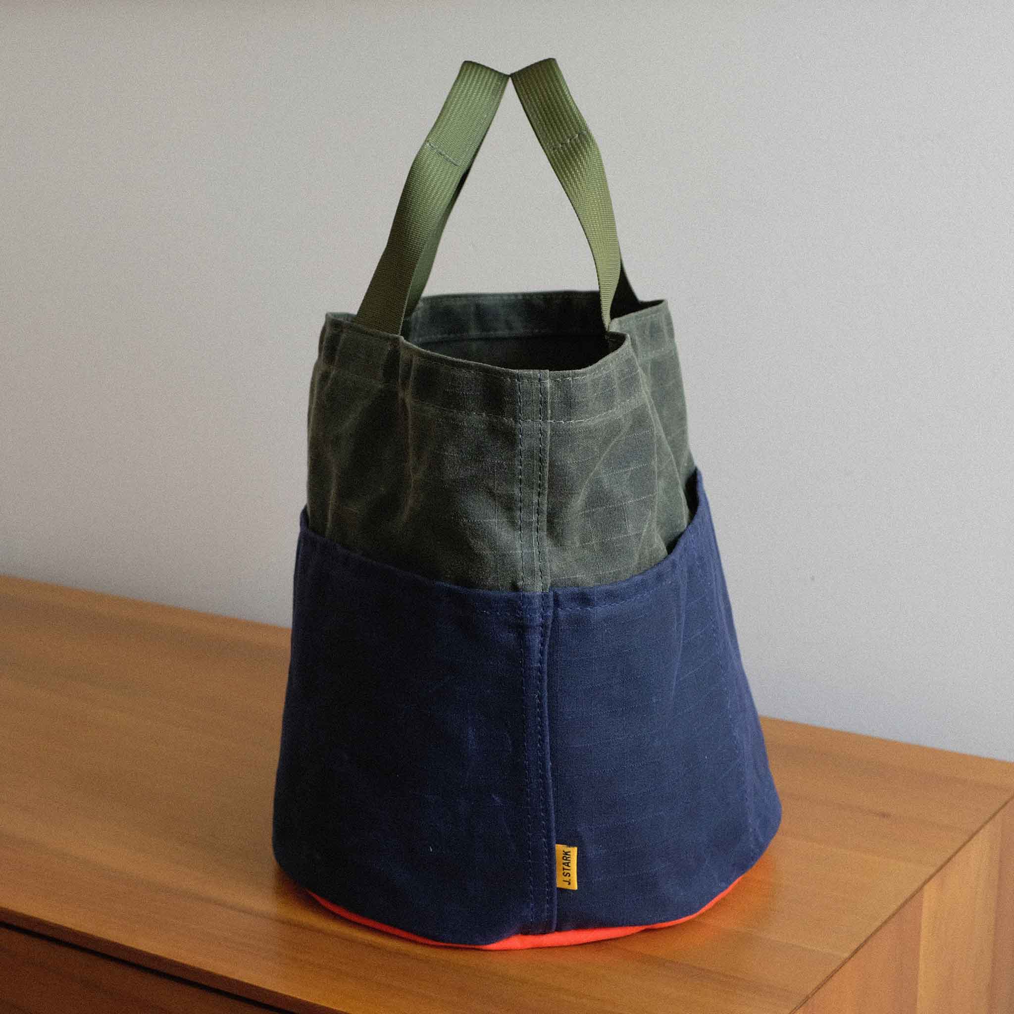 Quincy Bucket Bag Large