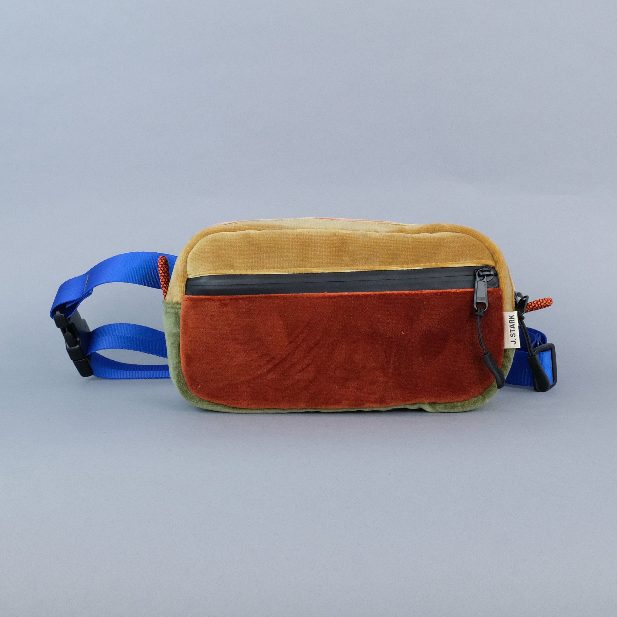 Oxford Crossbody Pack From the Velvet Pile